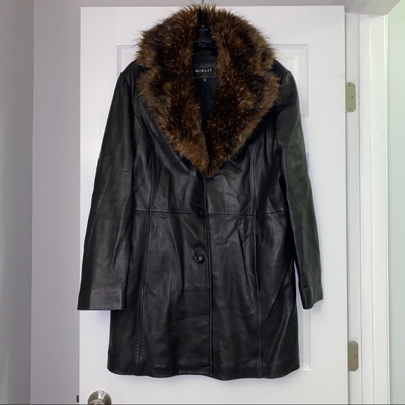 WINLIT LEATHER COAT - Picture 1 of 5
